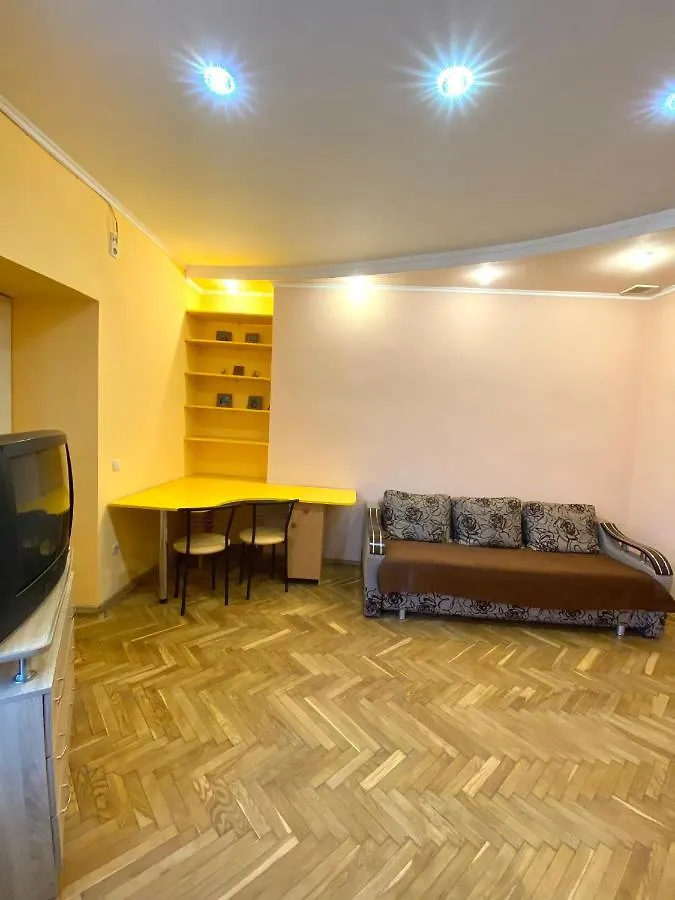 Apartment Квартира Біля Залізничного Вокзалу Вулиця Залізнична 10 До 5 Гостей Lviv