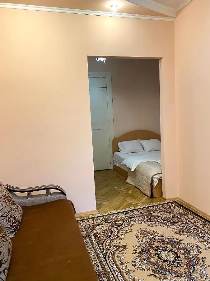 Квартира Біля Залізничного Вокзалу Вулиця Залізнична 10 До 5 Гостей Lviv 0*,