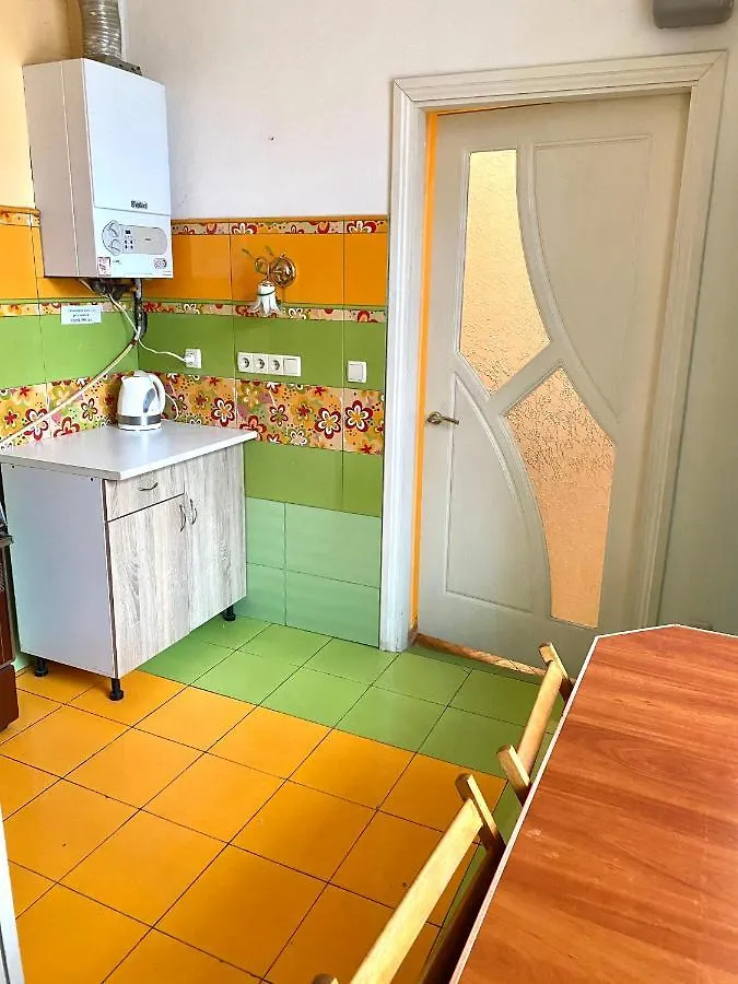 Apartment Квартира Біля Залізничного Вокзалу Вулиця Залізнична 10 До 5 Гостей Lviv